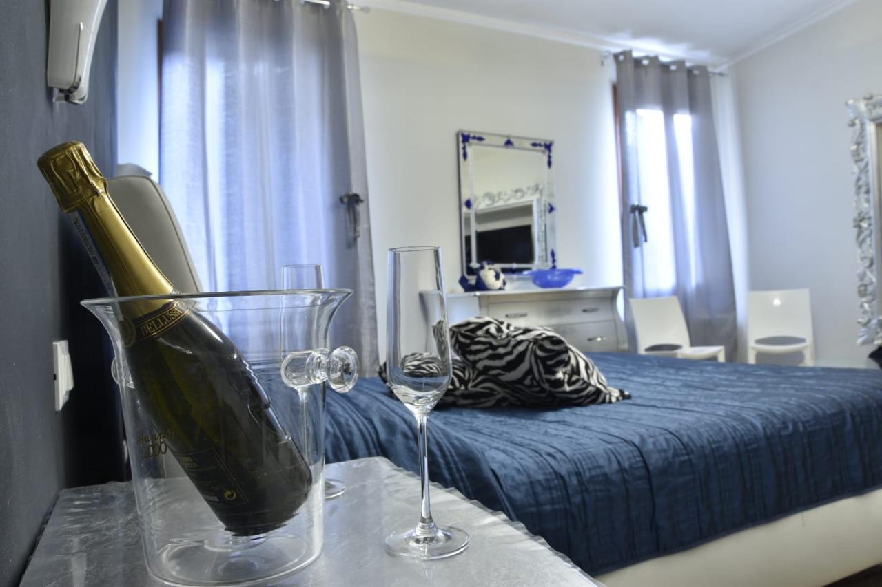 Ca' Del Cinema B&B Venetië Buitenkant foto