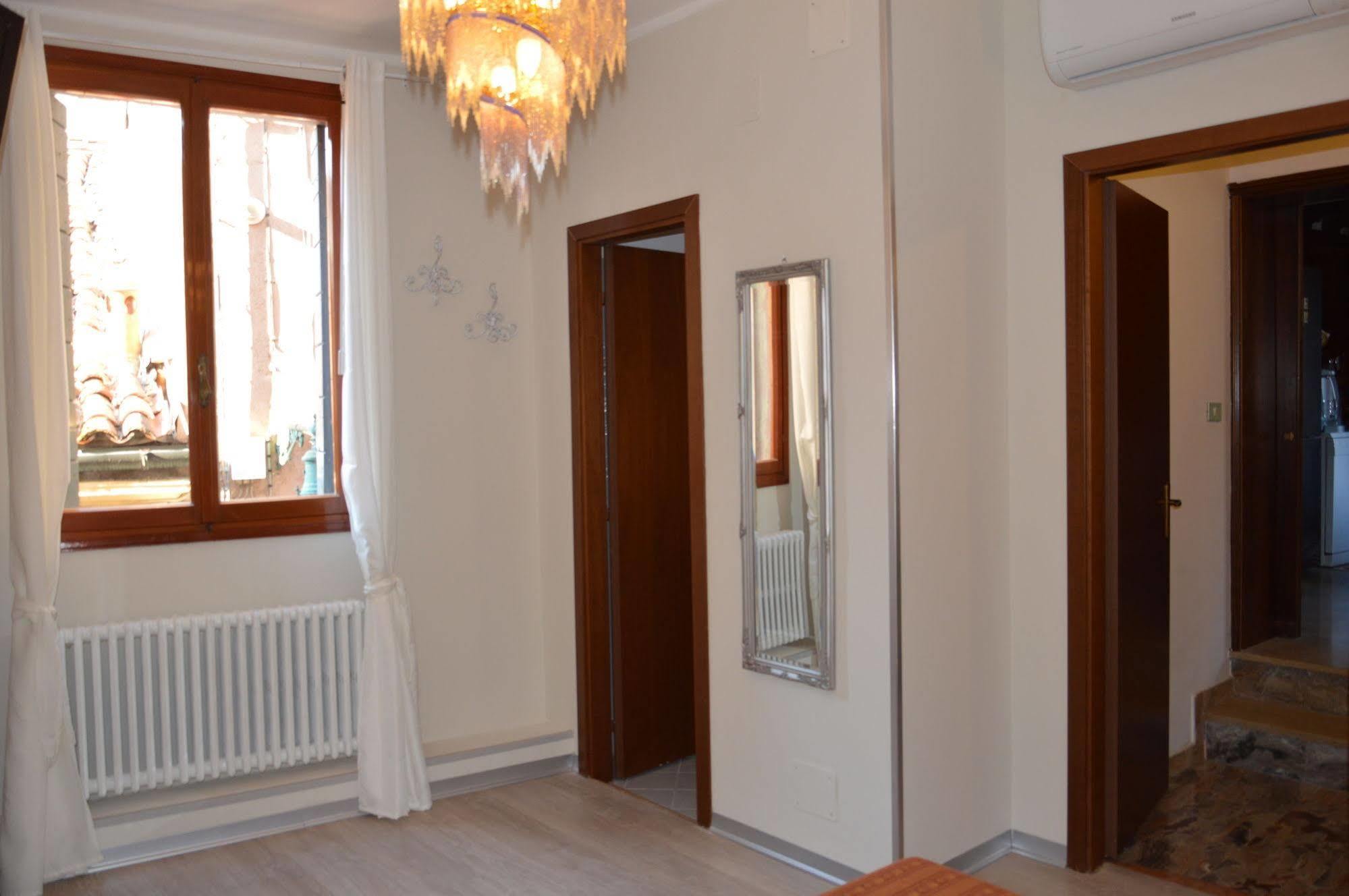 Ca' Del Cinema B&B Venetië Buitenkant foto