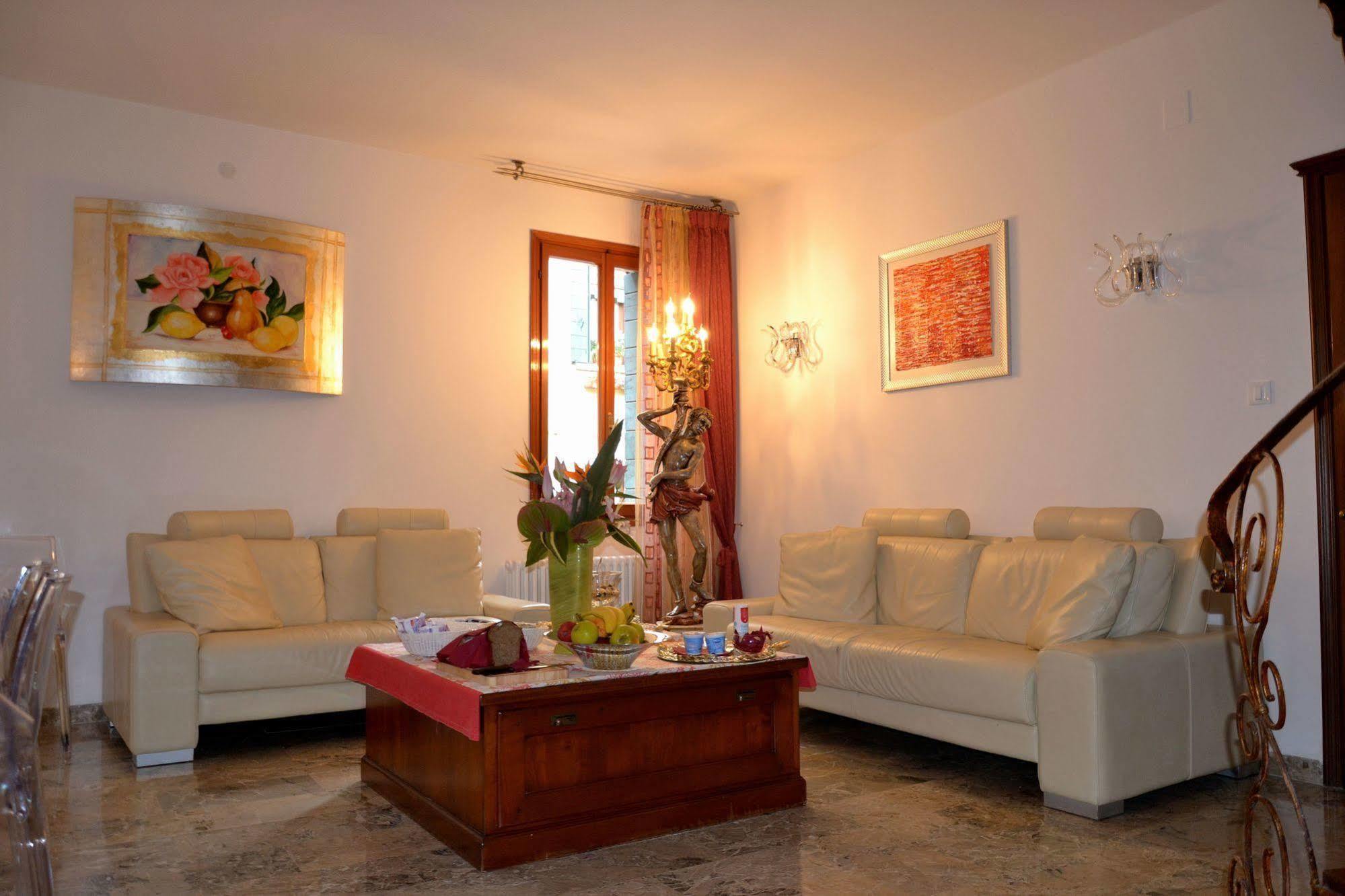 Ca' Del Cinema B&B Venetië Buitenkant foto