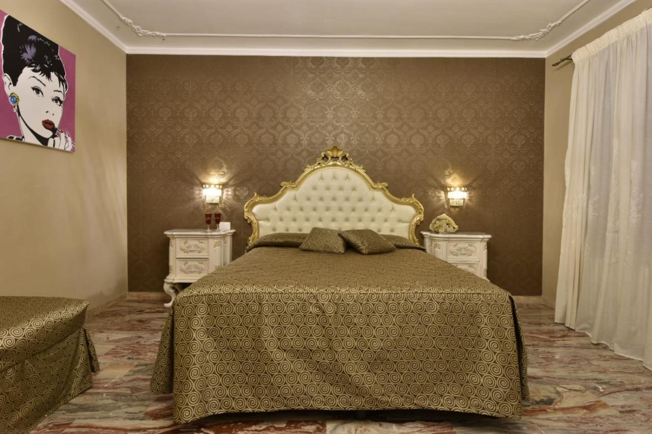 Ca' Del Cinema B&B Venetië Buitenkant foto